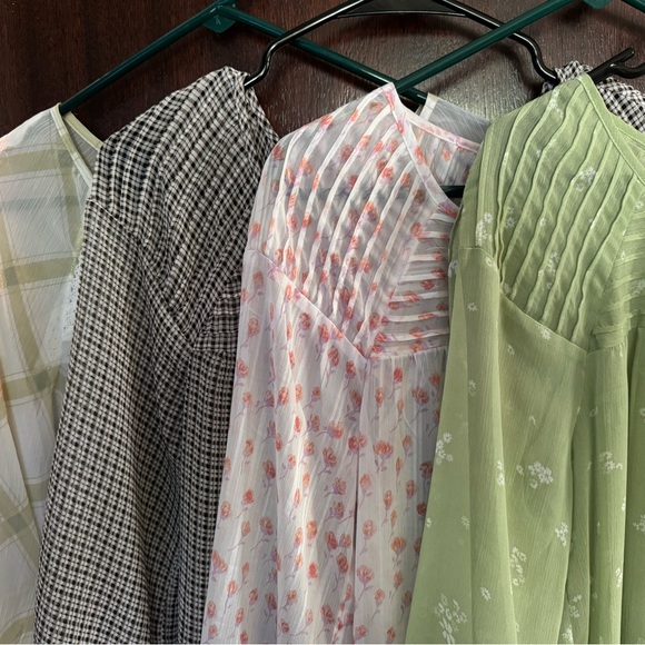 Lauren Conrad peasant top bundle - Picture 2 of 2